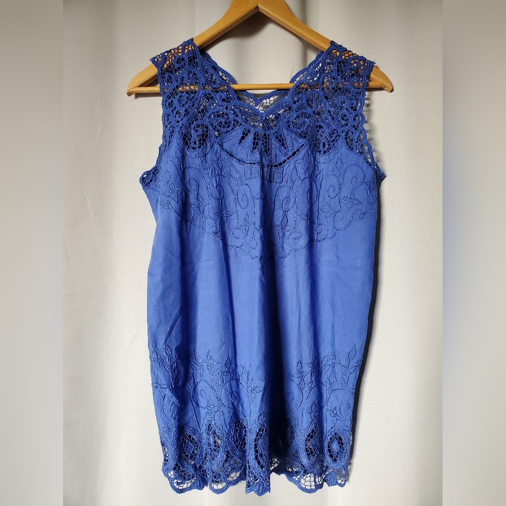 Crochet Top - Picture 4 of 5
